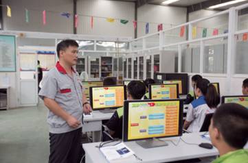 烟台某学校开设飞机维修与计算机信息技术咨询服务专业